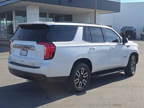 2023 GMC Yukon 4WD AT4