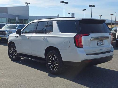 2023 GMC Yukon 4WD AT4