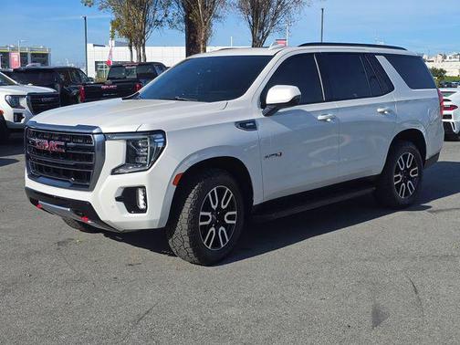 2023 GMC Yukon 4WD AT4