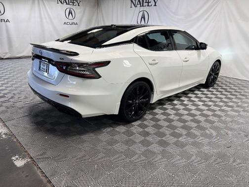 2023 Nissan Maxima SR