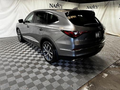 Liquid Carbon Metallic 2023 Acura MDX Technology