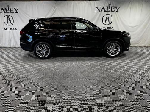 Majestic Black Pearl 2023 Acura MDX Advance