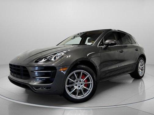 2016 Porsche Macan Turbo