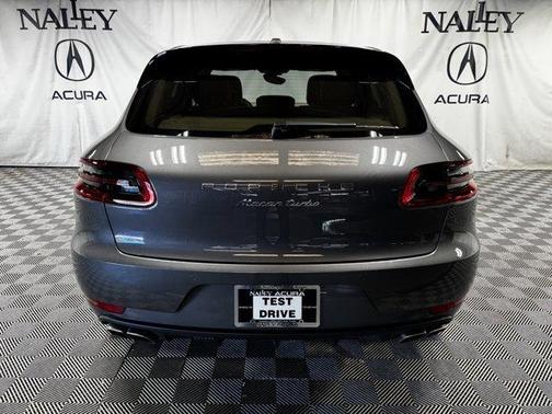 2016 Porsche Macan Turbo