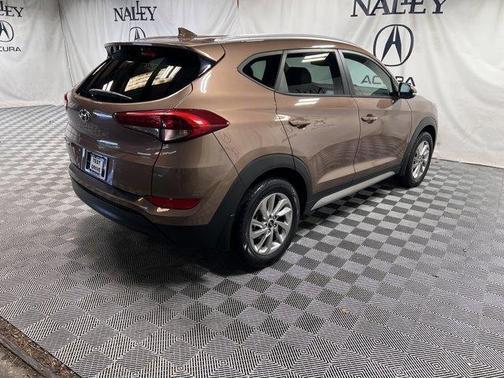 2017 Hyundai TUCSON SE Plus