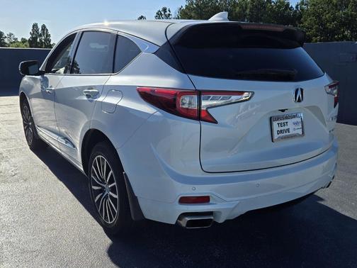2025 Acura RDX Advance Package