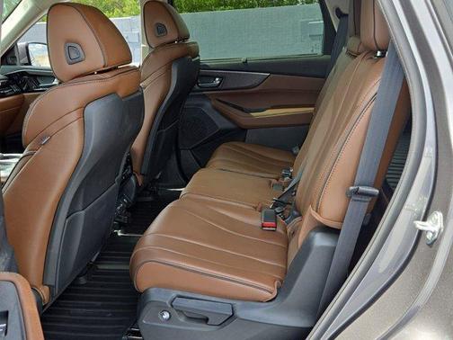2022 Acura MDX Advance