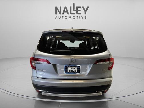 2019 Honda Pilot Touring 8-Passenger