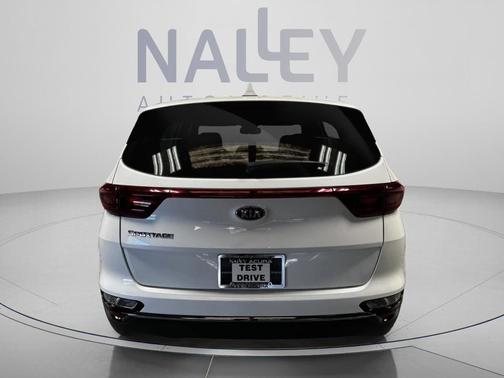 Snow White Pearl 2022 Kia Sportage LX