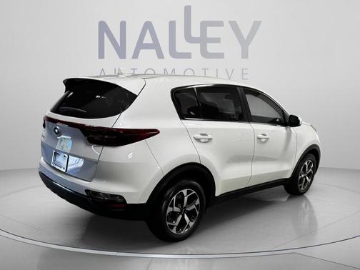 Snow White Pearl 2022 Kia Sportage LX