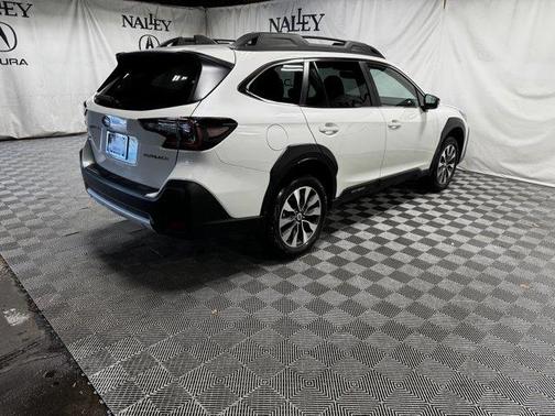 Crystal White Pearl 2025 Subaru Outback Limited
