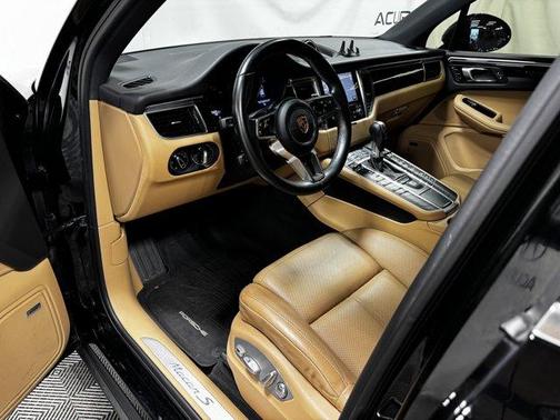 2018 Porsche Macan S