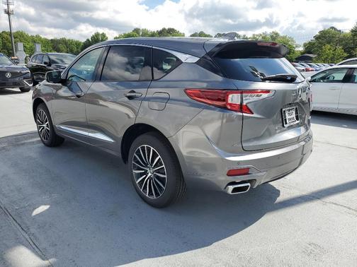 2025 Acura RDX Advance Package