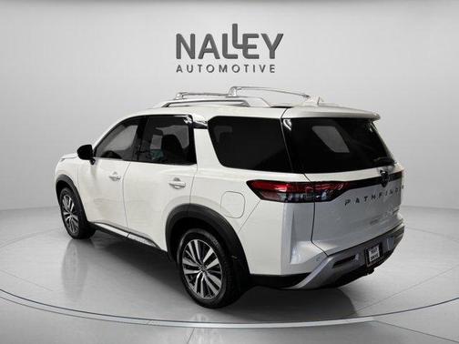 2022 Nissan Pathfinder Platinum
