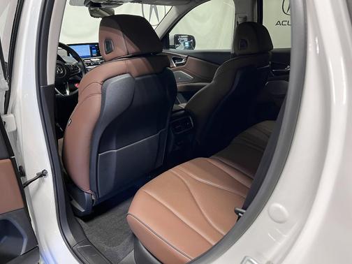 2025 Acura RDX Advance Package