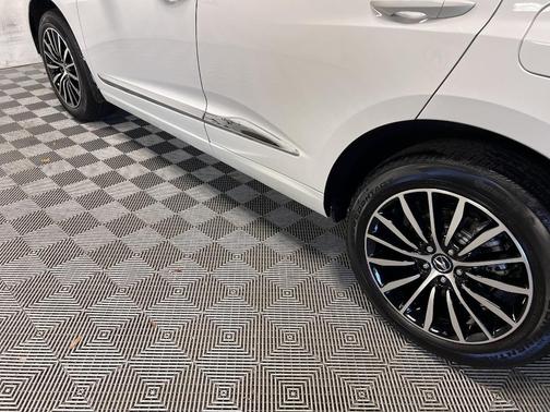 2025 Acura RDX Advance Package