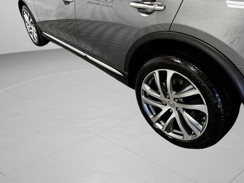 2016 INFINITI QX50 Base