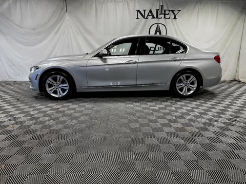 2018 BMW 330 i