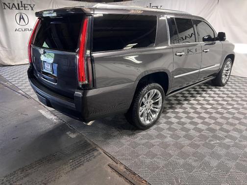 2018 Cadillac Escalade ESV Premium Luxury