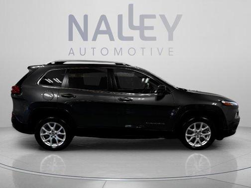 Granite Crystal Clearcoat Metallic 2017 Jeep Cherokee Latitude