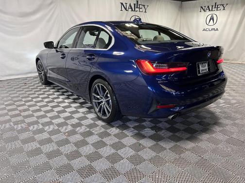 2019 BMW 330 i