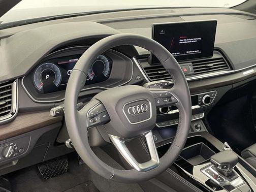 2025 Audi Q5 45 S line Premium Plus