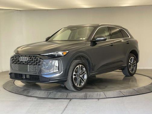 2025 Audi Q5 Premium TFSI quattro S tronic