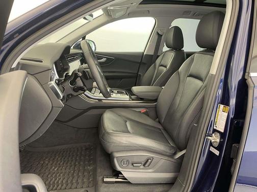 2022 Audi Q7 55 Premium