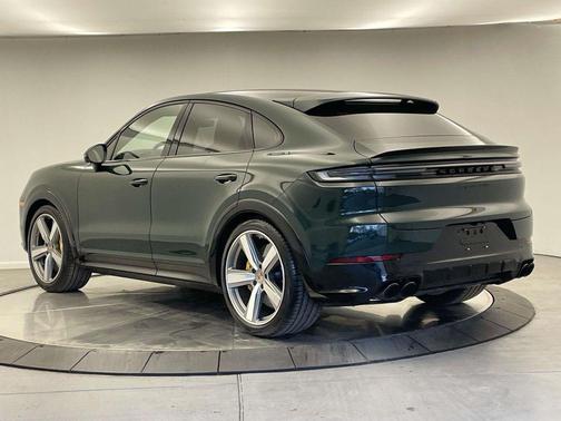 2026 Porsche Cayenne GTS