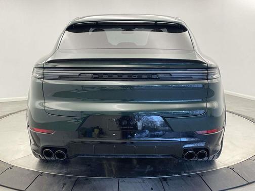 2026 Porsche Cayenne GTS