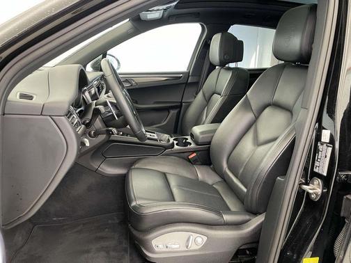 2024 Porsche Macan S