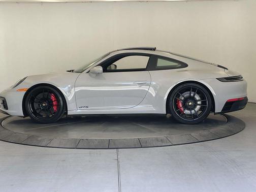 2024 Porsche 911 Carrera GTS