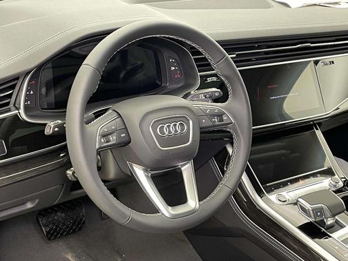 2026 Audi Q7 55 Premium Plus
