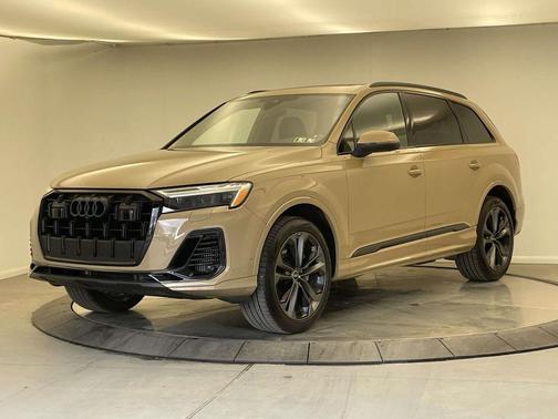 2025 Audi Q7 55 Premium Plus
