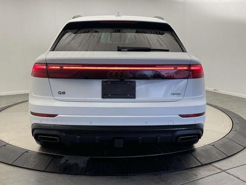 2026 Audi Q8 55 Premium Plus