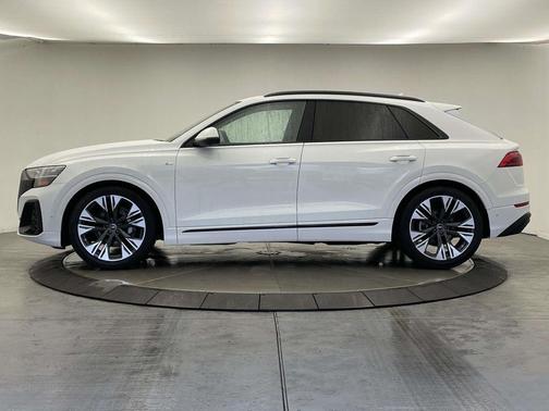 2026 Audi Q8 55 Premium Plus