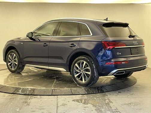 2023 Audi Q5 45 S line Premium