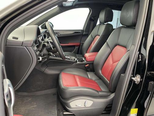 Black 2023 Porsche Macan Macan