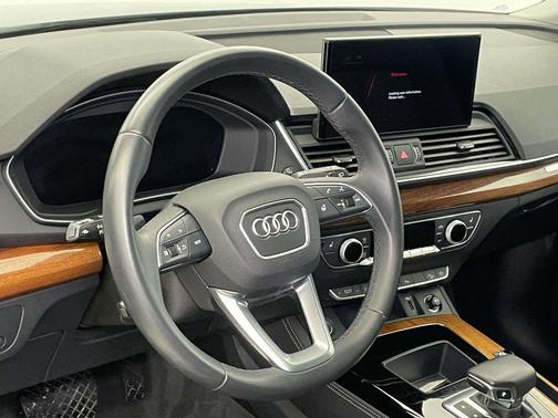 Chronos Gray Metallic 2023 Audi Q5 45 S line Premium Plus