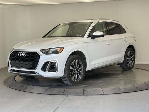 2023 Audi Q5 45 S line Premium Plus