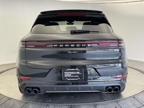 Chromite Black Metallic 2025 Porsche Cayenne Cayenne Turbo E-Hybrid