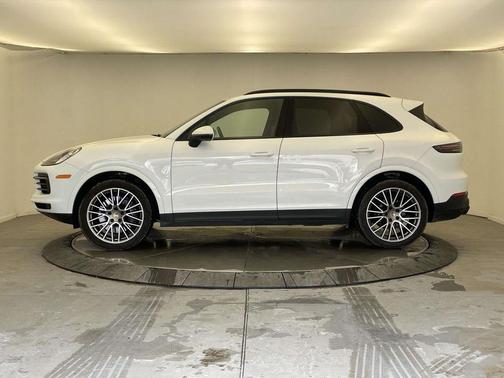 2023 Porsche Cayenne Platinum Edition