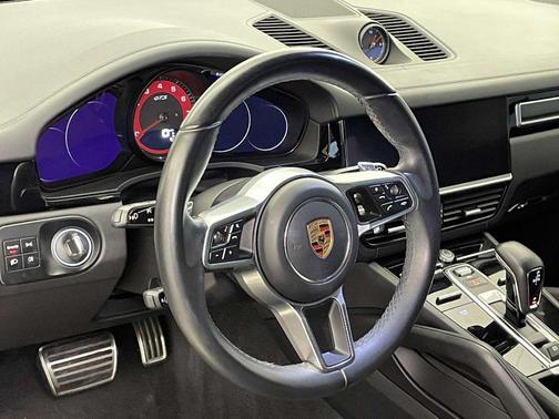 2023 Porsche Cayenne GTS