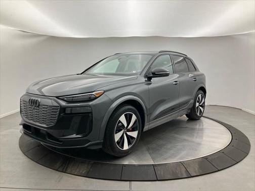 2025 Audi SQ6 e-tron Prestige quattro