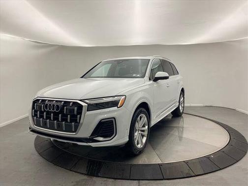 2025 Audi Q7 45 Premium