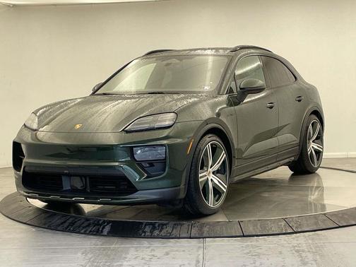 2025 Porsche Macan 4