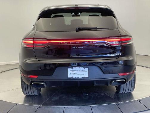 2020 Porsche Macan Base