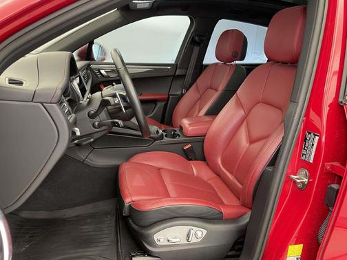 2022 Porsche Macan GTS