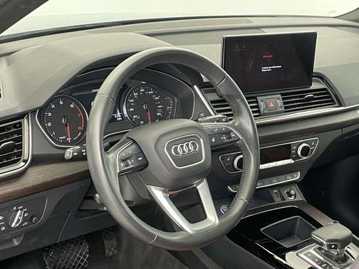 2023 Audi Q5 40 Premium