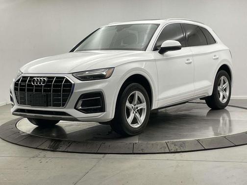 2022 Audi Q5 40 Premium